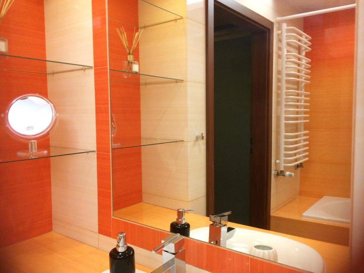 Apartament "Cleopatra" Z Garazem Podziemnym, Faktury Vat Apartment Kielce Exterior photo