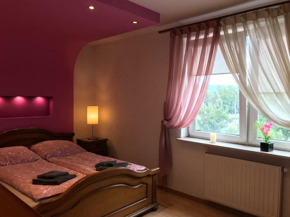 Apartament "Cleopatra" Z Garazem Podziemnym, Faktury Vat Apartment Kielce Exterior photo